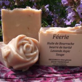 Féérie : Lavande - Sauge - Argile rouge - Pétales de bleuet - Savon bio Belisama