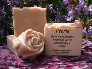 Féérie : Lavande - Sauge - Argile rouge - Pétales de bleuet - Savon bio Belisama