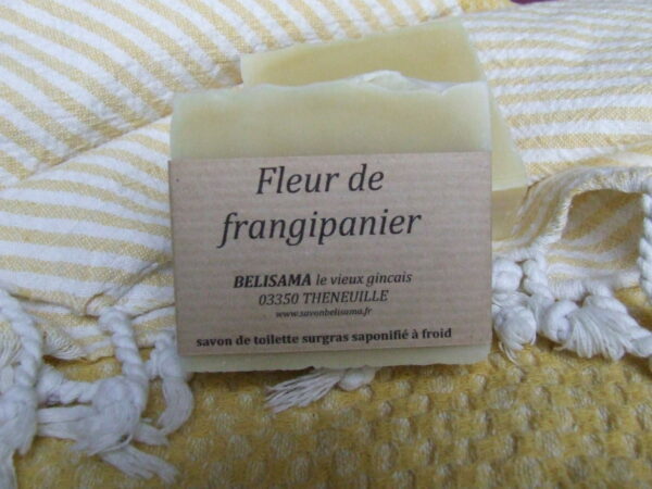 Savon à l’absolu de frangipanier